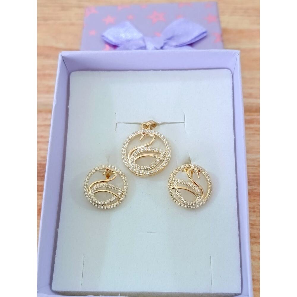 Golden Time 18k Gold Plated Swan Earrings and Pendant Set. - Picture 7 of 7